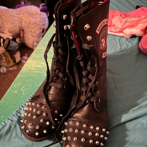 Riverdale southside serpents spike toe boots - Picture 2 of 5